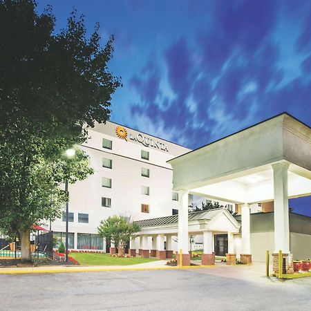 La Quinta Inn & Suites By Wyndham Dc Metro Capital Beltway Capitol Heights Exteriér fotografie
