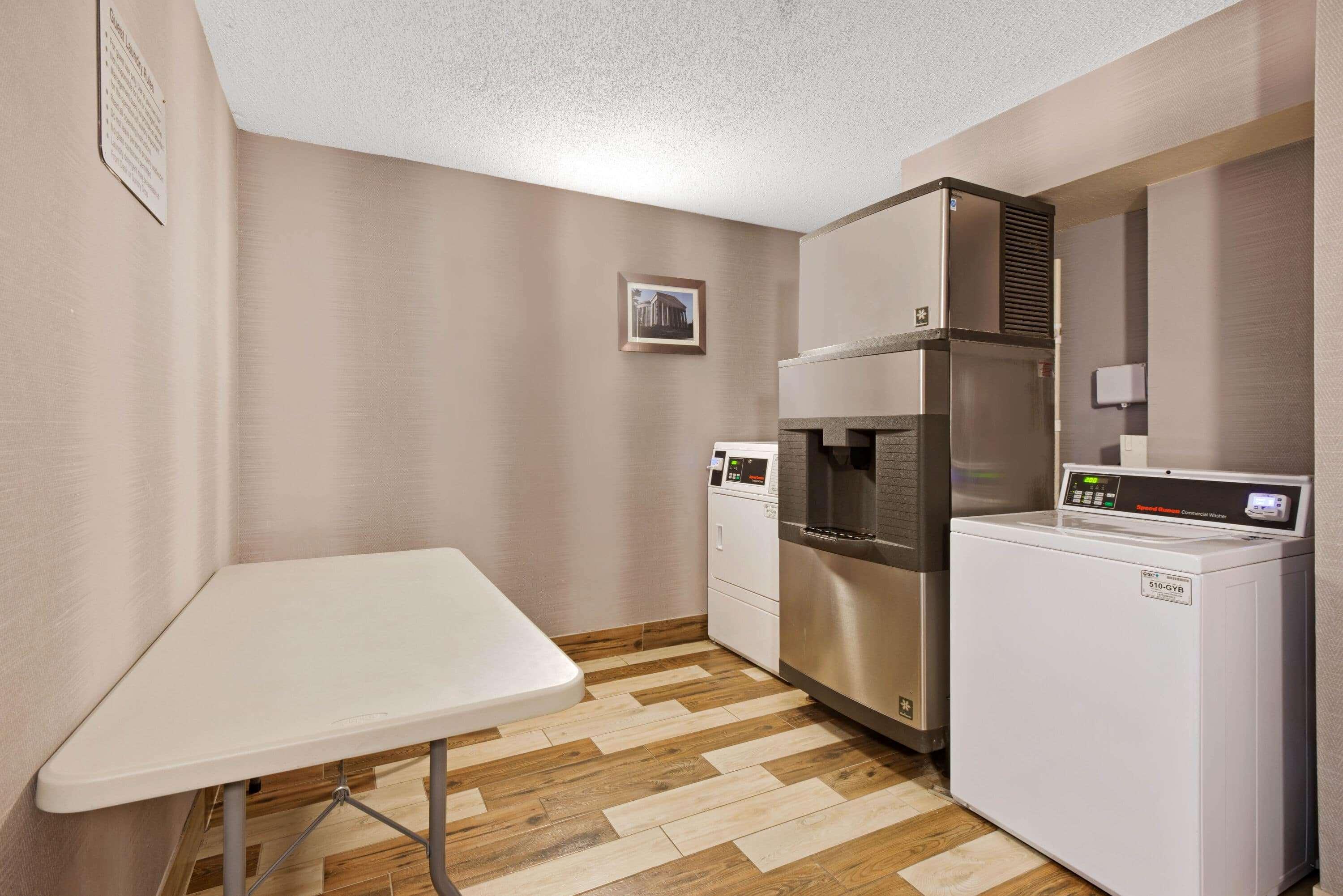 La Quinta Inn & Suites By Wyndham Dc Metro Capital Beltway Capitol Heights Exteriér fotografie