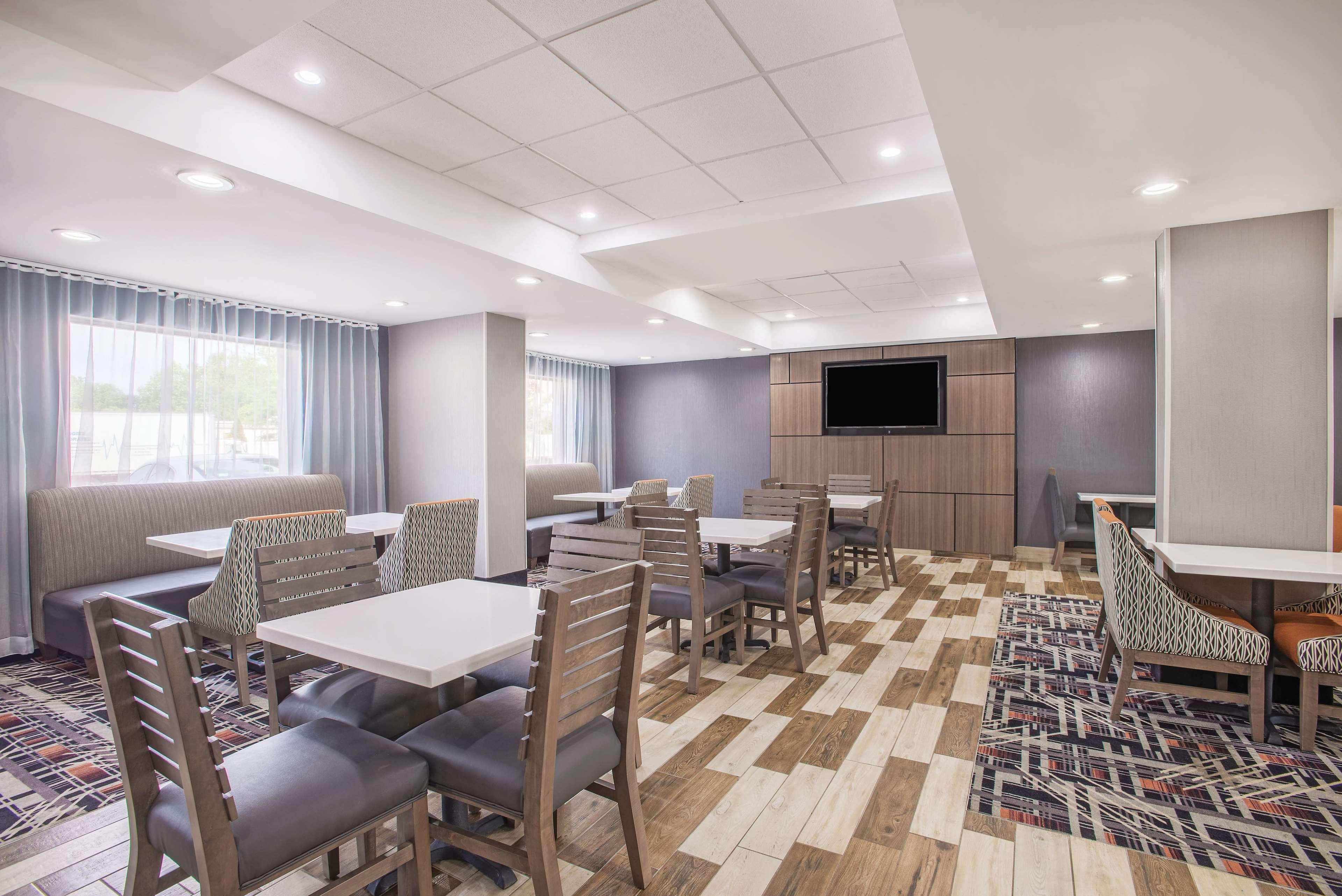 La Quinta Inn & Suites By Wyndham Dc Metro Capital Beltway Capitol Heights Exteriér fotografie