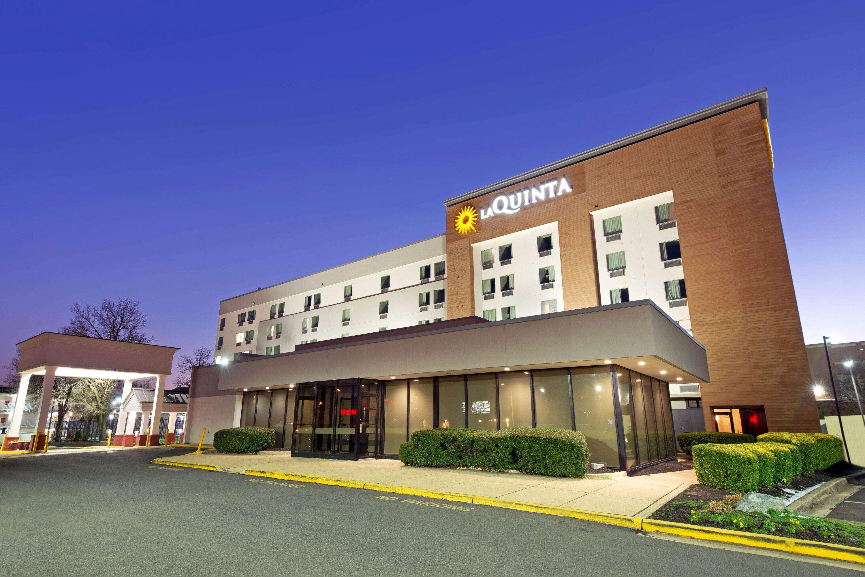 La Quinta Inn & Suites By Wyndham Dc Metro Capital Beltway Capitol Heights Exteriér fotografie