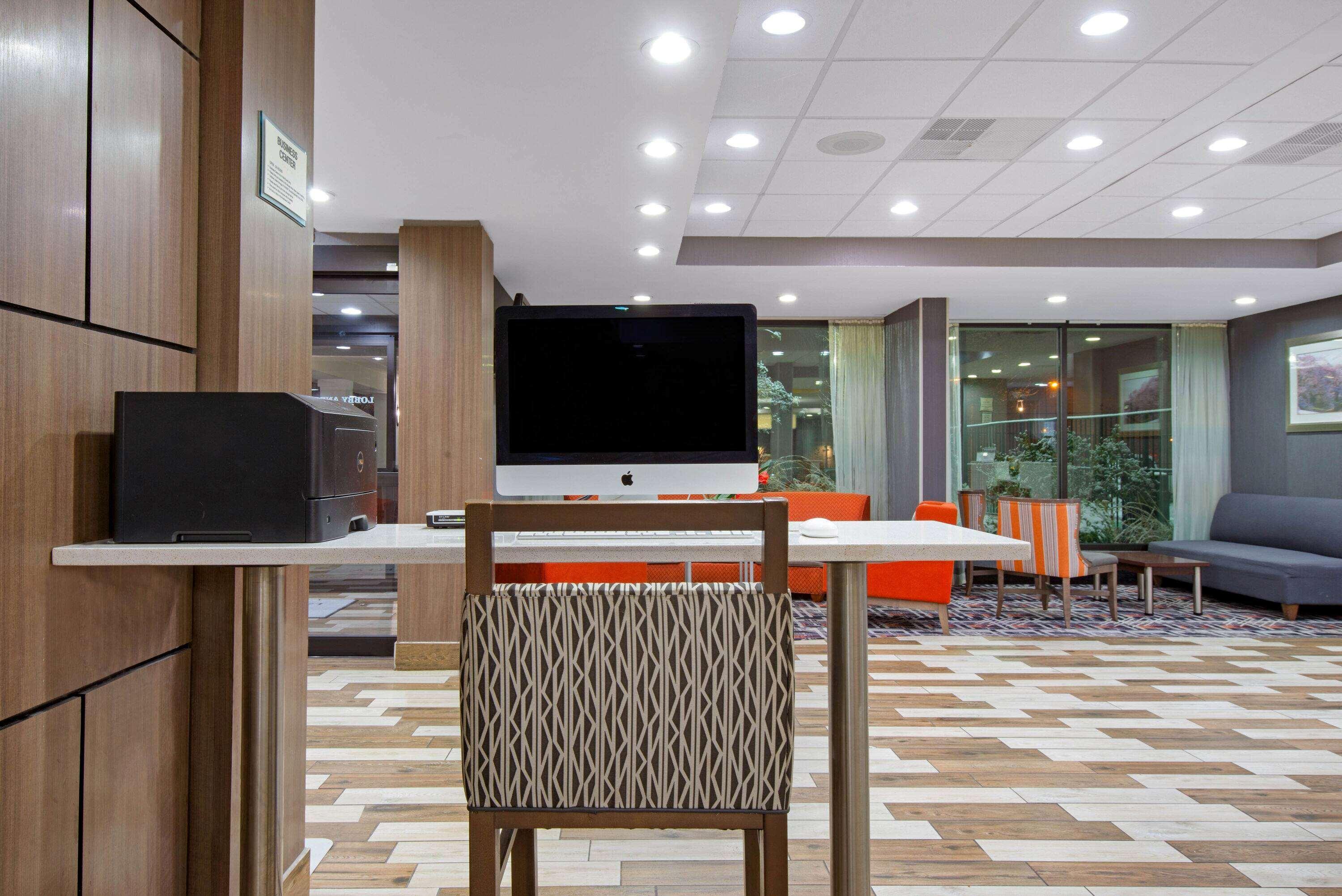 La Quinta Inn & Suites By Wyndham Dc Metro Capital Beltway Capitol Heights Exteriér fotografie