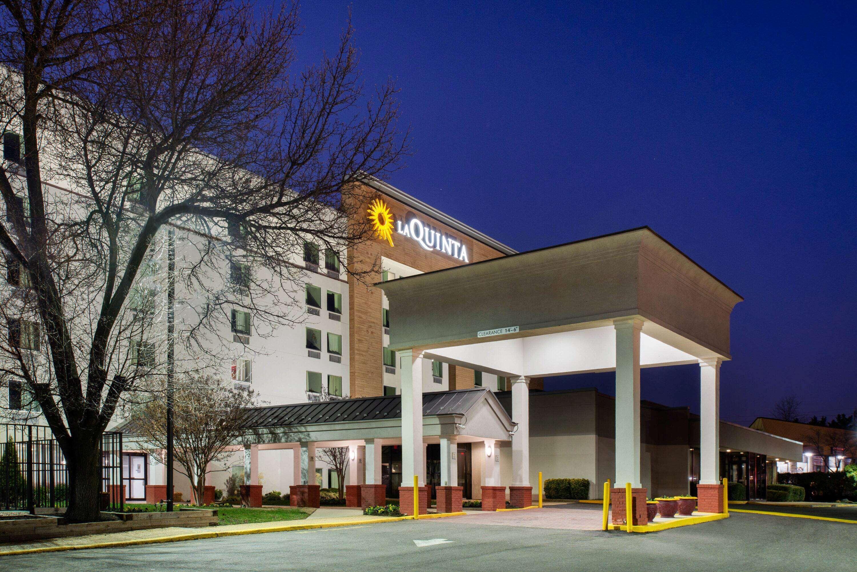 La Quinta Inn & Suites By Wyndham Dc Metro Capital Beltway Capitol Heights Exteriér fotografie