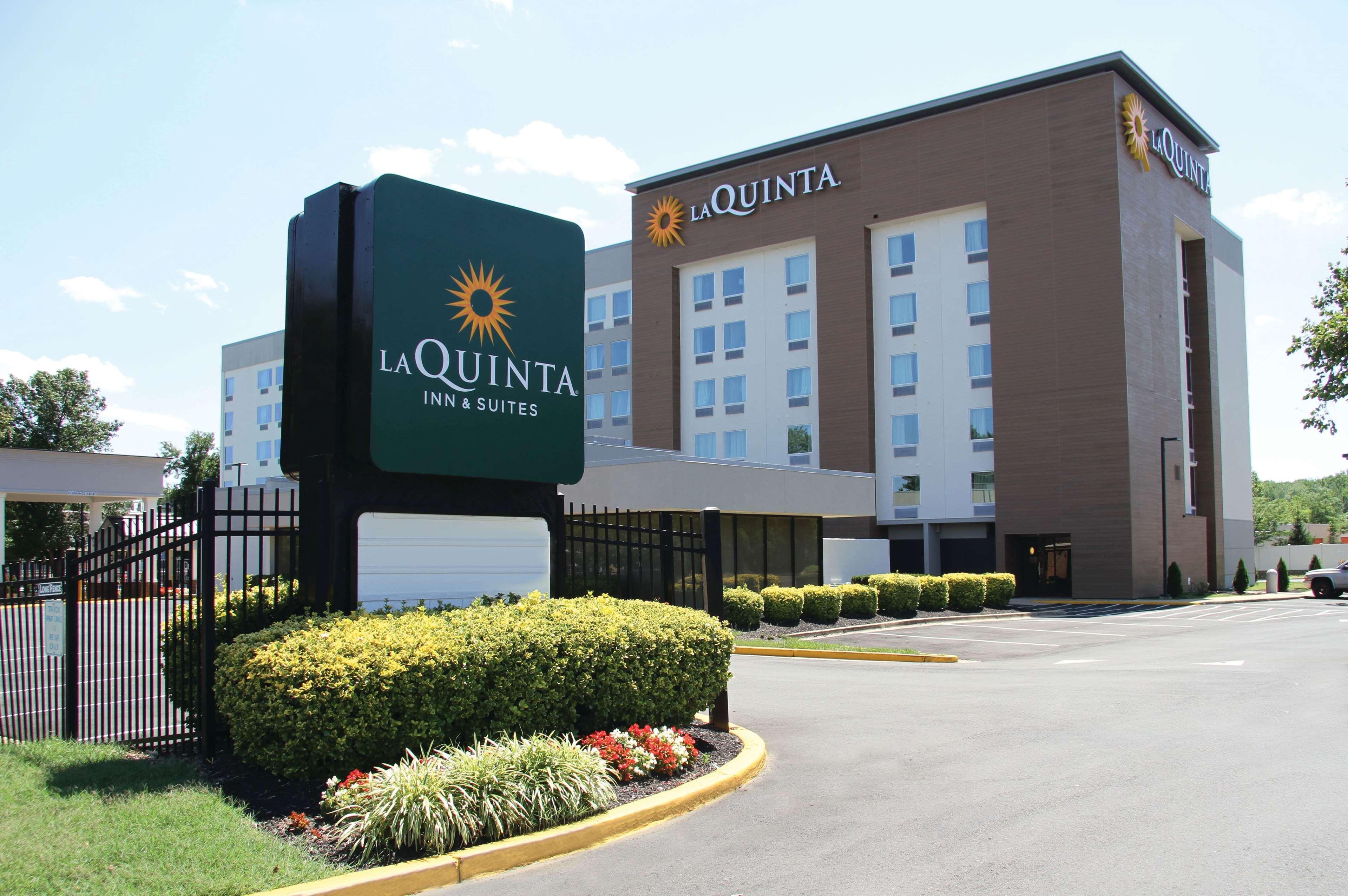 La Quinta Inn & Suites By Wyndham Dc Metro Capital Beltway Capitol Heights Exteriér fotografie